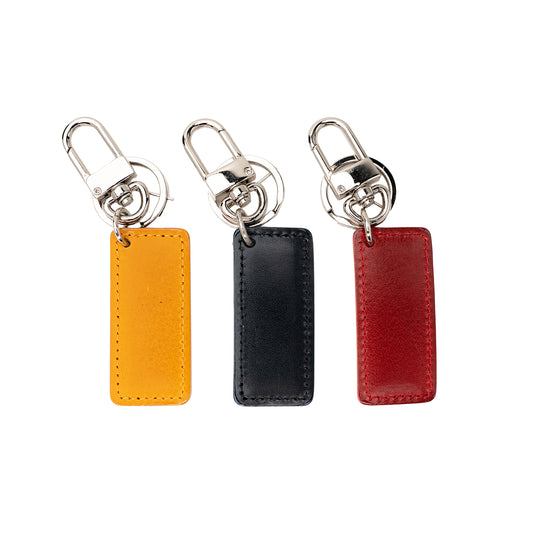 Faux leather keychain in three colors, personalized with engraving