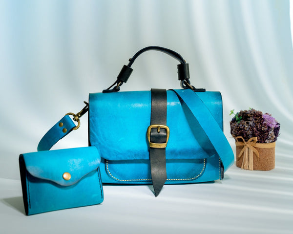 Elegant Blue Handbag Set